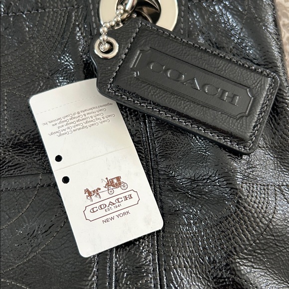 Elegant Coach Black Tote Bag - Picture 8 of 14